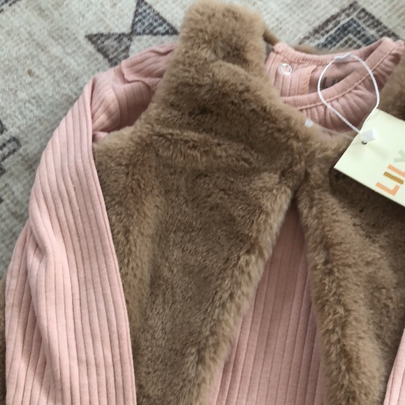 Top Set - Picture 2 of 3